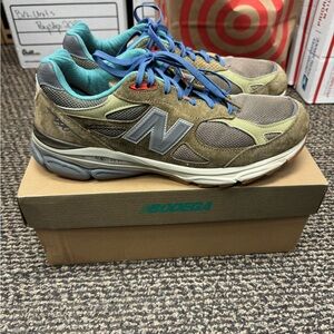 New Balance x Bodega 990v3 MiUSA “Here to Stay”